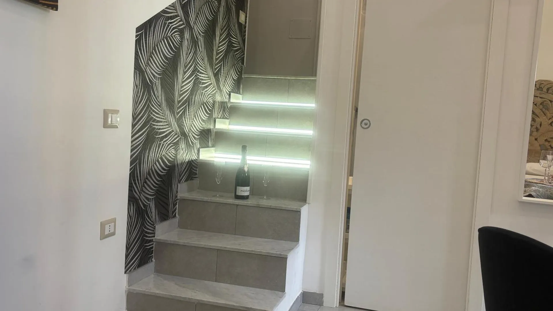 Alex Beb Bed & Breakfast Naples Italy