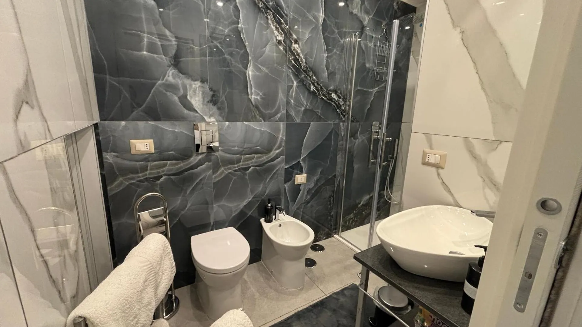 Alex Beb Bed & Breakfast Naples
