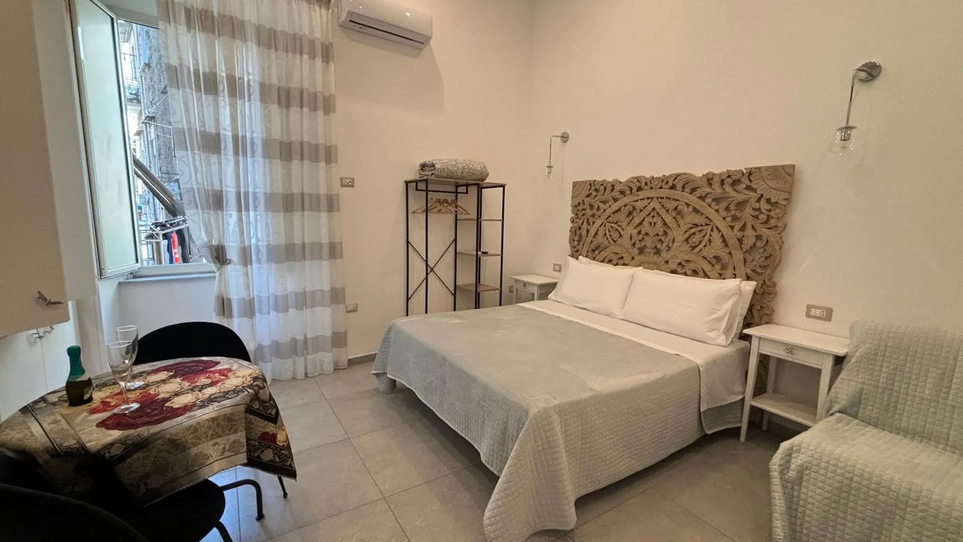 Alex Beb Bed & Breakfast Naples