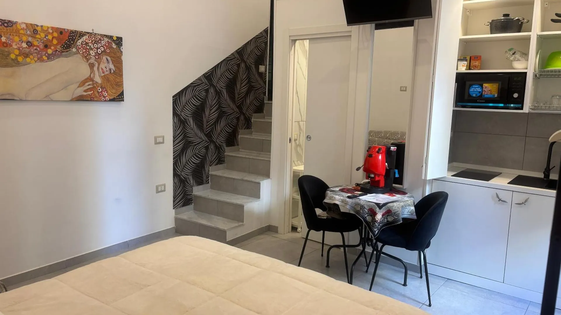 Alex Beb Bed & Breakfast Naples 0*,  Italy