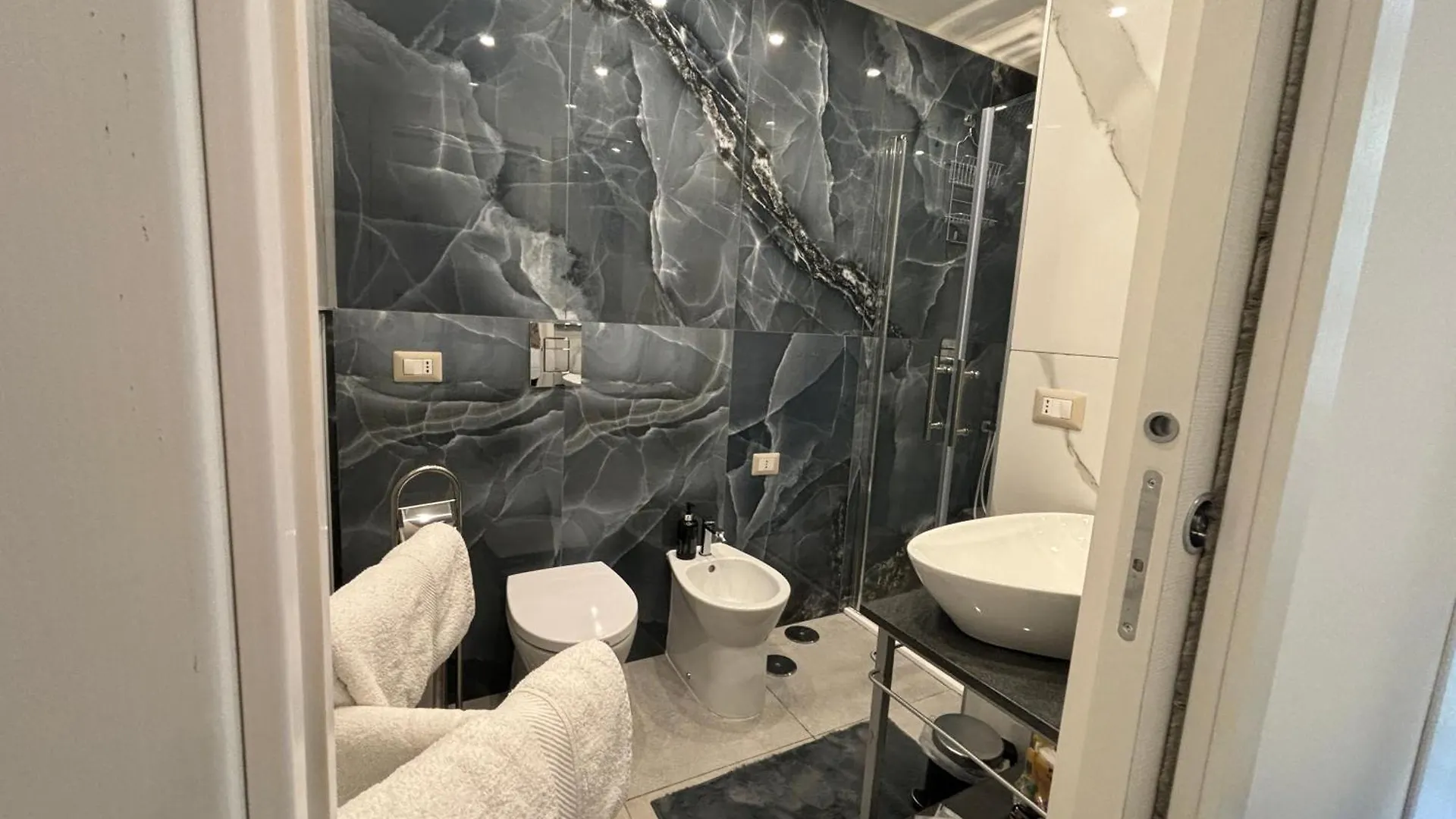Alex Beb Bed & Breakfast Naples